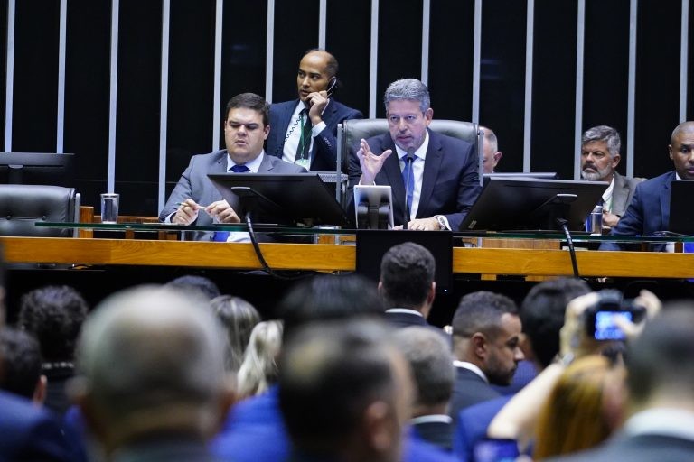 Lira: mudança do rito depende de um ato conjunto - (Foto: Pablo Valadares/Câmara dos Deputados)