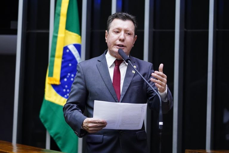 O autor da proposta, deputado José Nelto - (Foto: Pablo Valadares/Câmara dos Deputados)