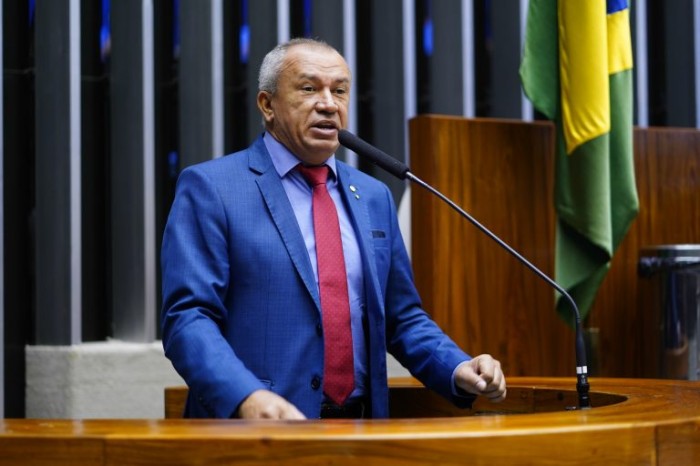 Deputado Paulo Guedes antecipa a realização de debates importantes no colegiado - (Foto: Pablo Valadares/Câmara dos Deputados)