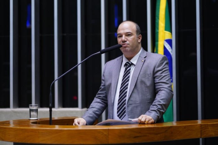 O autor da proposta, deputado Murillo Gouvea - (Foto: Pablo Valadares/Câmara dos Deputados)