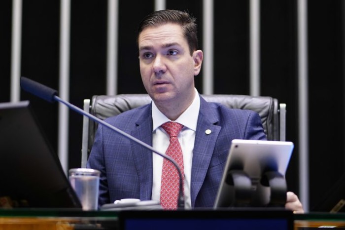 Bismarck: estupros em hospitais mostram que é preciso mudar como homens veem os corpos femininos - (Foto: Pablo Valadares/Câmara dos Deputados)