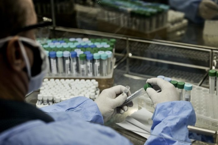 Parte do dinheiro deverá financiar pesquisas - (Foto: Breno Esaki/Agência Saúde DF)