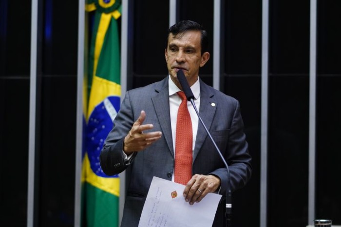 Sidney Leite, relator da proposta - (Foto: Pablo Valadares/Câmara dos Deputados)