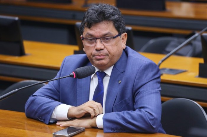 Márcio Jerry recomendou a aprovação da proposta - (Foto: Vinicius Loures/Câmara dos Deputados)
