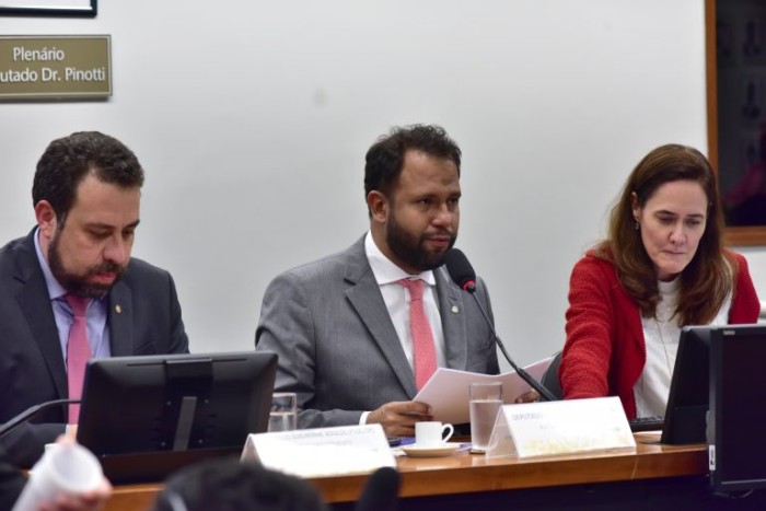 Pastor Henrique Vieira: cultura do patriarcado tem consciência sobre as crianças - (Foto: Zeca Ribeiro/Câmara dos Deputados.)