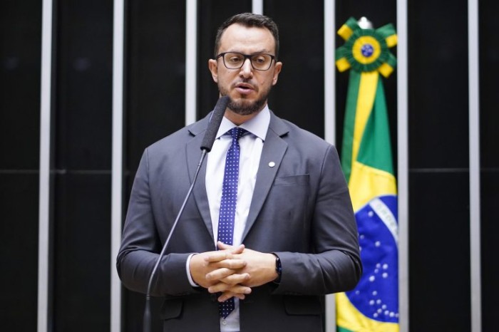 Delegado Matheus Laiola, autor da proposta - (Foto: Pablo Valadares /Câmara dos Deputados)