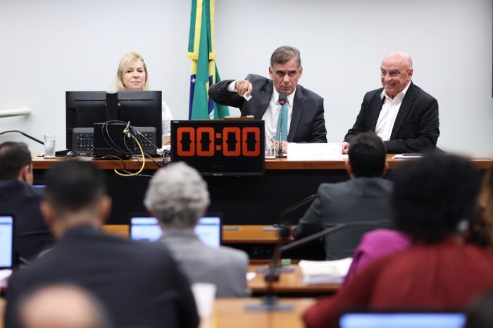 Leur Lomanto Júnior sorteia nomes para relatar processos no Conselho de Ética - (Foto: Myke Sena / Câmara dos Deputados)