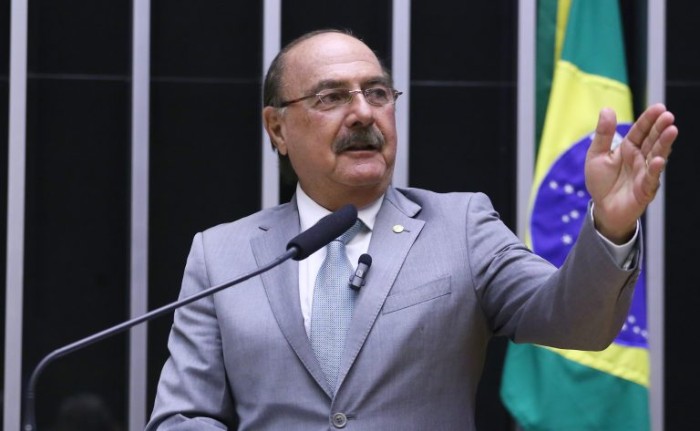 Zacharias Calil: o Estado tem a obrigação de garantir cidadania aos afetados - (Foto: Vinicius Loures / Câmara dos Deputados)