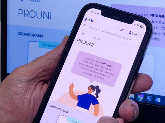 Proposta visa ser alternativa ao Prouni para o recebimento do Fies - (Foto: Juca Varella/Agência Brasil)