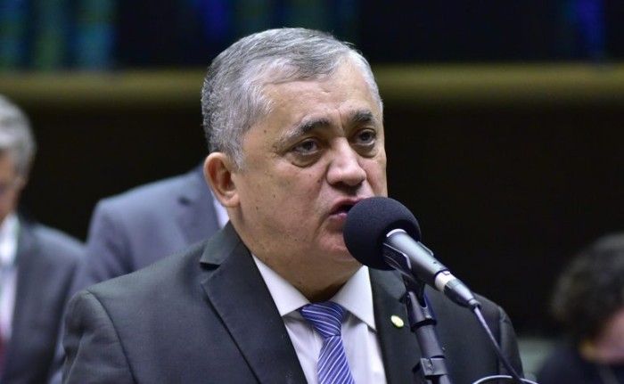 José Guimarães: a fala do governador mineiro é preconceituosa e merece repúdio - (Foto: Zeca Ribeiro/Câmara dos Deputados)