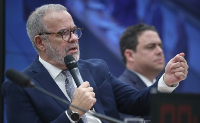 Raul Jungmann reforçou que as forças armadas são subordinadas ao presidente da República - (Foto: Bruno Spada / Câmara dos Deputados)