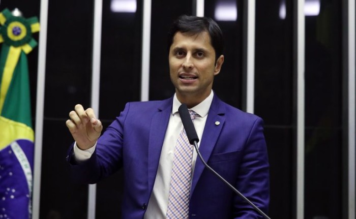 Duarte Jr. retirou partes do texto que considerava inconstitucionais - (Foto: Bruno Spada/Câmara dos Deputados)