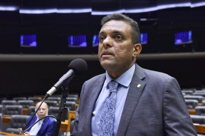 Otoni de Paula recomendou a aprovação da proposta - (Foto: Zeca Ribeiro/Câmara dos Deputados)