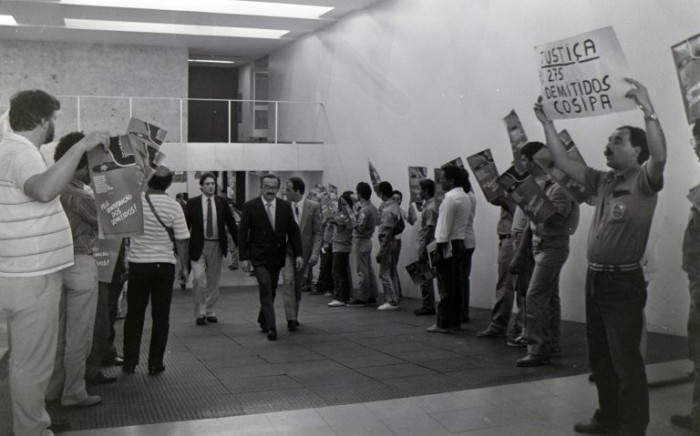 Protesto na Câmara pela anistia e reintegração de demitidos de estatais em 1988, na Assembleia Constituinte - (Foto: Cedi/Câmara dos Deputados)