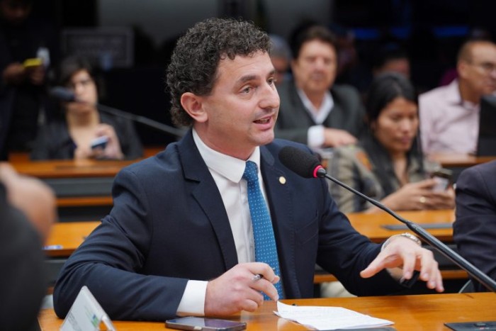 Pezenti: proposta beneficia principalmente filhos de pequenos agricultores - (Foto: Will Shutter / Câmara dos Deputados)