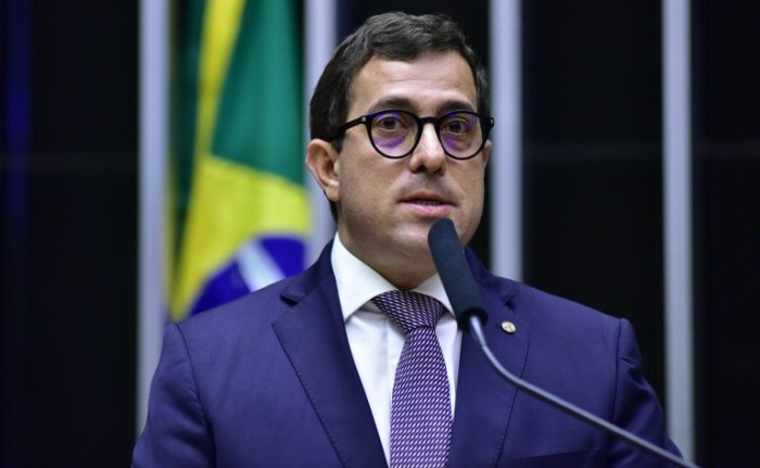 Gervásio Maia inseriu emenda para proibir ascensão funcional na transferência - (Foto: Zeca Ribeiro/Câmara dos Deputados)