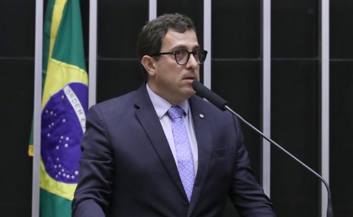 Gervásio Maia: ações de alimentos devem receber tratamento diferenciado - (Foto: Bruno Spada / Câmara dos Deputados)