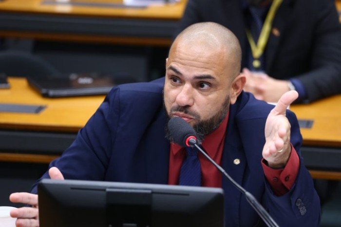 Sargento Portugal foi o relator na comissão e defendeu sua aprovação - (Foto: Vinicius Loures/Câmara dos Deputados)