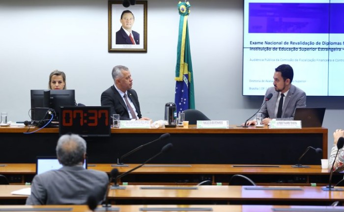 Debate foi promovido pela Comissão de Fiscalização Financeira e Controle - (Foto: Vinicius Loures / Câmara dos Deputados)