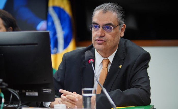 Andrada: assunto é importante para os trabalhos da comissão - (Foto: Will Shutter / Câmara dos Deputados)