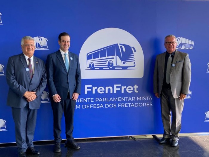 Lançamento da Frente Parlamentar em Defesa do Fretadores - (Foto: Divulgação)