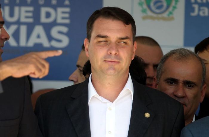 O deputado federal Flávio Bolsonaro - (Foto: Fábio Motta/Estadão Conteúdo)