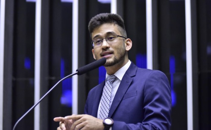 Kim Kataguiri, relator do projeto - (Foto: Zeca Ribeiro/Câmara dos Deputados)