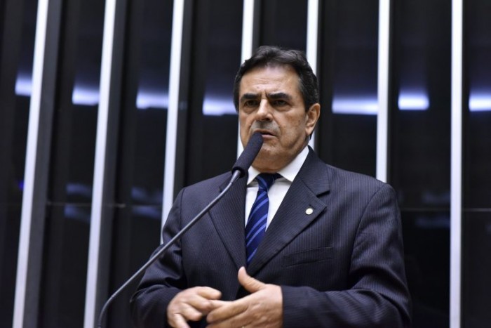O autor da proposta, deputado Domingos Sávio - (Foto: Zeca Ribeiro/Câmara dos Deputados)