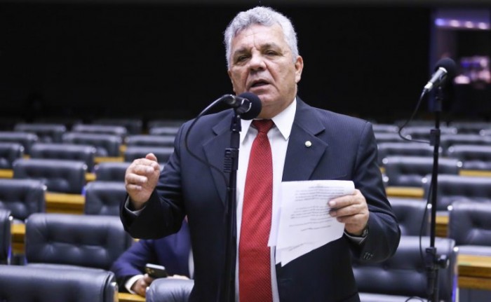 O autor da proposta, deputado Alberto Fraga - (Foto: Bruno Spada/Câmara dos Deputados)