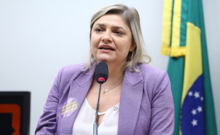 Luciene Cavalcante: 150 espécies de peixes são originárias da bacia do Alto Paraná - (Foto: Vinicius Loures / Câmara dos Deputados)