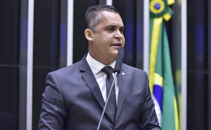 Gilson Daniel quer revitalizar estrutura da ferrovia - (Foto: Zeca Ribeiro / Câmara dos Deputados)