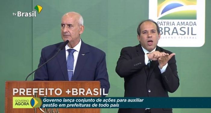 O ministro chefe da Secretaria de Governo, Luiz Eduardo Ramos, no lançamento do guia - (Foto: Reprodução/TV Brasil)