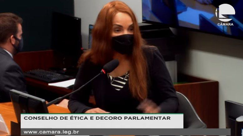 Flordelis se defende: 'Fui mandada para júri popular, mas eu digo com convicção que serei inocentada' - (Foto: Reprodução)