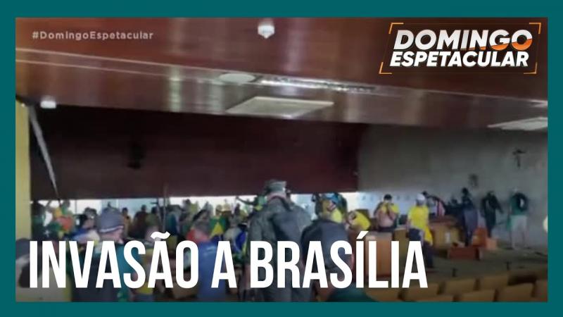 Manifestantes vandalizam Planalto, Congresso e STF